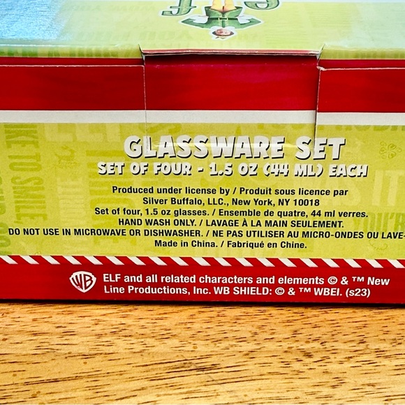Buddy from ELF Movie Set of 4 1.5 ounce Shot Glasses Brand NEW!! - Picture 6 of 6
